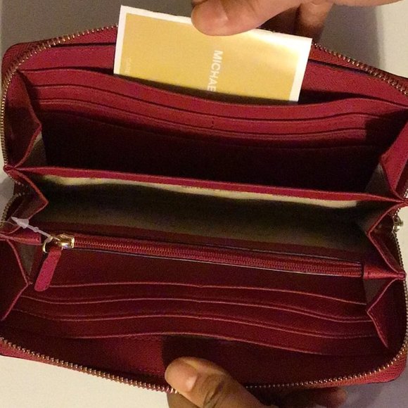 BRAND NEW MICHAEL KORS WALLET IN WINE RED WITH TAGS - Picture 2 of 3
